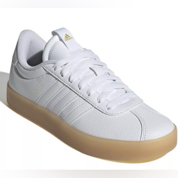 adidas Shoes - Adidas VL Court 3.0 Sneakers Women’s Size 7.5 White Gum Sole Casual Shoes